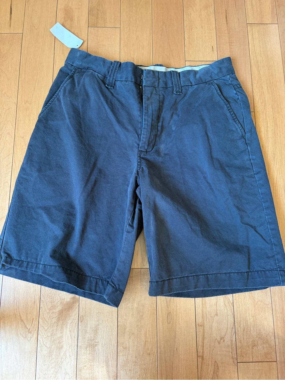 Old Navy Men's charcoal grey Flat-Front loose fit Cotton Shorts